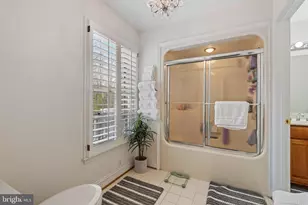 301 Sturtons Ln, Pasadena, MD 21122 - Photo 15