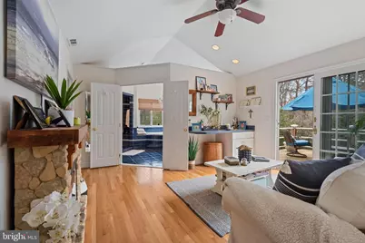 301 Sturtons Lane, Pasadena, MD 21122 - Photo 17