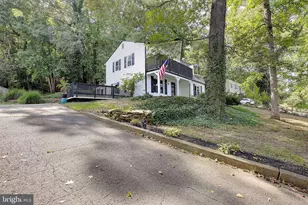 349 Arbutus Dr, Edgewater, MD 21037 - Photo 3