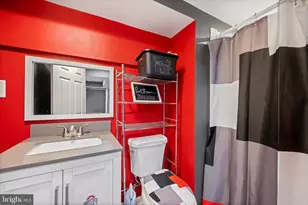 113 W Edgevale Rd, Baltimore, MD 21225 - Photo 33