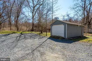 1400 Lower View Ct, Crownsville, MD 21032 - Photo 5