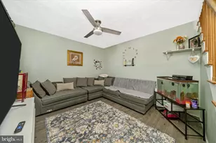 205 Camrose Ave, Baltimore, MD 21225 - Photo 9