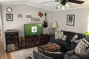 107 Chesapeake Mobile Ct, Hanover, MD 21076 - Photo 3