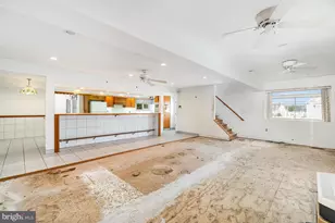 7862 Bodkin View Dr, Pasadena, MD 21122 - Photo 7