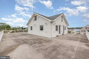 7862 Bodkin View Dr, Pasadena, MD 21122 - Photo 29