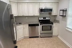 280 E Chalet Circle E, Millersville, MD 21108 - Photo 5