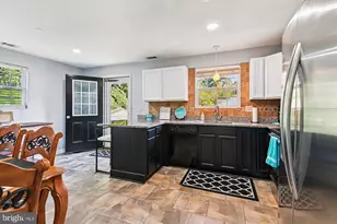 851 Annapolis Ave, Edgewater, MD 21037 - Photo 9