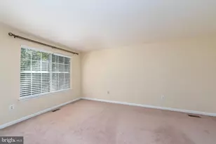 8005 Silver Fox Dr, Glen Burnie, MD 21061 - Photo 15