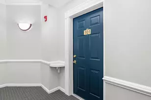 410 Hamlet Club Dr, Edgewater, MD 21037 - Photo 3