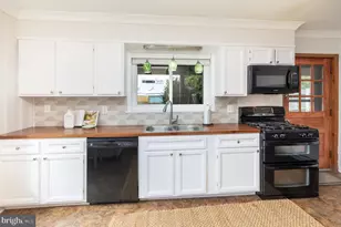 2033 Shore Dr, Edgewater, MD 21037 - Photo 15