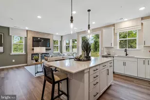 5727 Howard Dr, Glen Burnie, MD 21061 - Photo 5