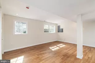 100 Carroll Dr, Annapolis, MD 21403 - Photo 25