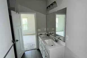 135 John Daniel Wy, Baltimore, MD 21225 - Photo 13