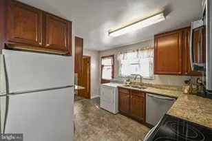 1027 Upton Rd, Glen Burnie, MD 21060 - Photo 23