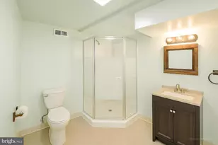 217 Highland Rd, Glen Burnie, MD 21060 - Photo 19