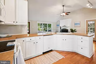 1009 Pinecrest Dr, Annapolis, MD 21403 - Photo 7