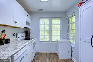 105 Water Fountain Way, Glen Burnie, MD 21060 - Photo 5