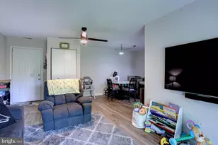 105 Water Fountain Way, Glen Burnie, MD 21060 - Photo 7