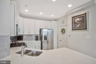 2834 Dragon Fly Way, Odenton, MD 21113 - Photo 7