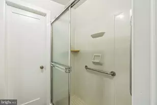 511 Sylvan Way, Pasadena, MD 21122 - Photo 17