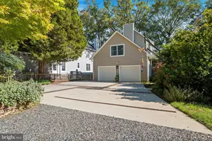 975 Phillips Dr, Arnold, MD 21012 - Photo 57