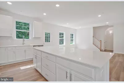 404 Warwick, Edgewater, MD 21037 - Photo 9