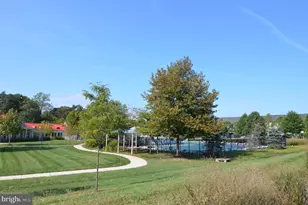 613 Foxwood Dr, Glen Burnie, MD 21060 - Photo 39