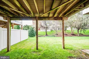 613 Foxwood Dr, Glen Burnie, MD 21060 - Photo 37