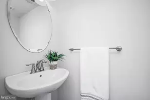 613 Foxwood Dr, Glen Burnie, MD 21060 - Photo 9