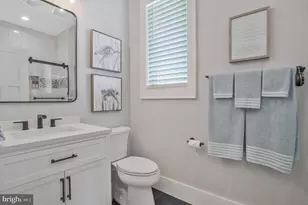 328 Arbutus Dr, Edgewater, MD 21037 - Photo 37