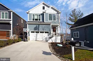 328 Arbutus Dr, Edgewater, MD 21037 - Photo 5