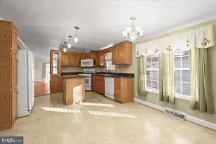 8006 Fair Breeze Dr, Severn, MD 21144 - Photo 9