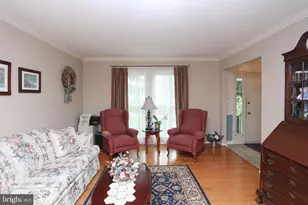 758 Sunnyfield Ln, Baltimore, MD 21225 - Photo 7