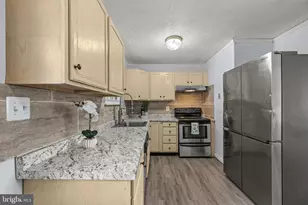 7985 Scotts Manor Ct, Glen Burnie, MD 21061 - Photo 7