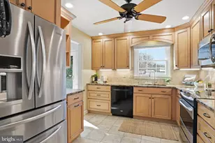 1107 Crestview Dr, Annapolis, MD 21409 - Photo 11