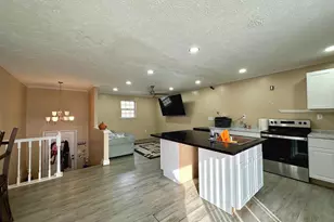 329 10th, Brooklyn, MD 21225 - Photo 13