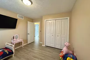 329 10th, Brooklyn, MD 21225 - Photo 21