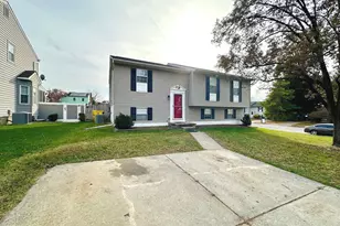 329 10th, Brooklyn, MD 21225 - Photo 3