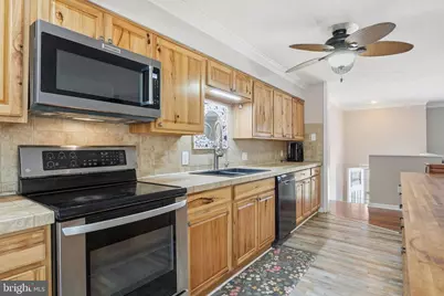 304 Maryland Avenue, Pasadena, MD 21122 - Photo 7