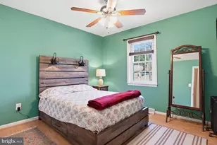 304 Maryland Ave, Pasadena, MD 21122 - Photo 13