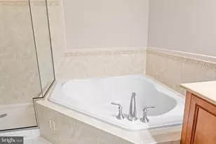 1915 Towne Centre Blvd, Annapolis, MD 21401 - Photo 23