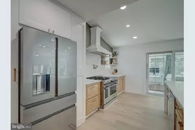 1782 Shaftsbury Avenue, Crofton, MD 21114 - Photo 15