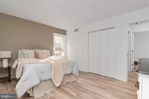 7963 Oak Rd, Pasadena, MD 21122 - Photo 13