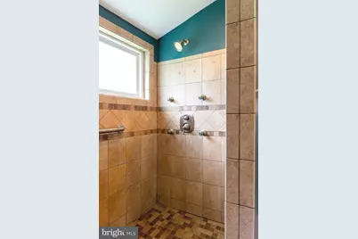 802 Walnut Avenue, North Beach, MD 20714 - Photo 21