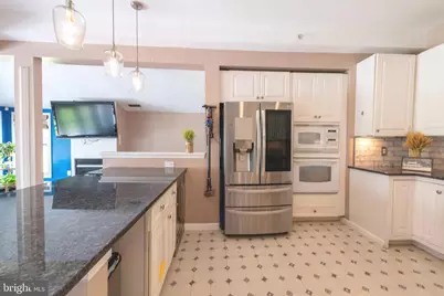 802 Walnut Avenue, North Beach, MD 20714 - Photo 7