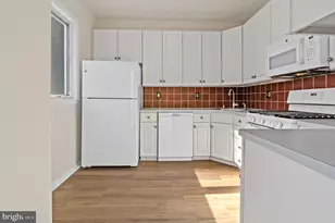 643 Oakland Hills Dr, Arnold, MD 21012 - Photo 9