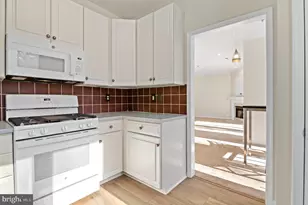 643 Oakland Hills Dr, Arnold, MD 21012 - Photo 11