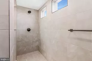 5724 Howard Dr, Glen Burnie, MD 21060 - Photo 21