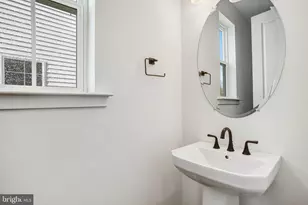 5739 Howard Dr, Glen Burnie, MD 21060 - Photo 23