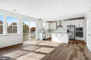 5739 Howard Dr, Glen Burnie, MD 21060 - Photo 9